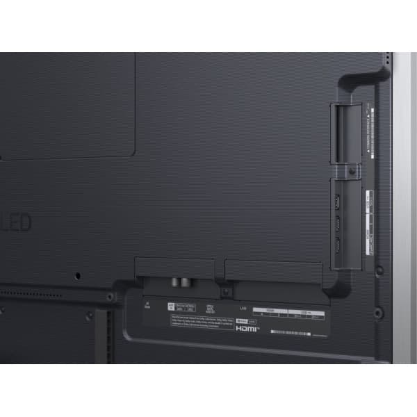 LG 55'' OLED evo G5 – 4K TV jalustalla