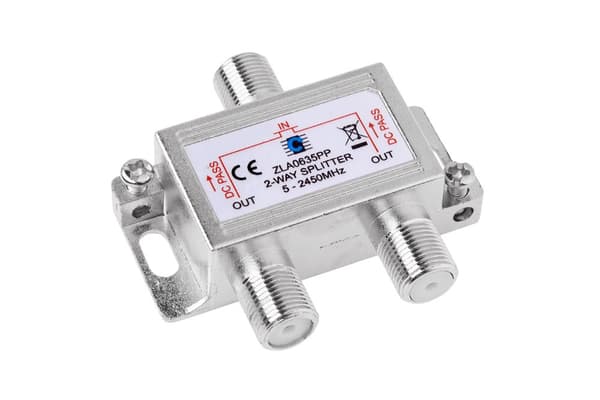 Splitter 2-vejs 5-2450MHz strømpas
