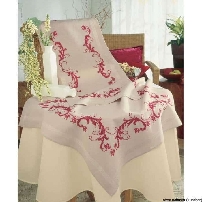 Vervaco Bordsduk quot Geometrically Burgundy quot Stick mappad bild CDON