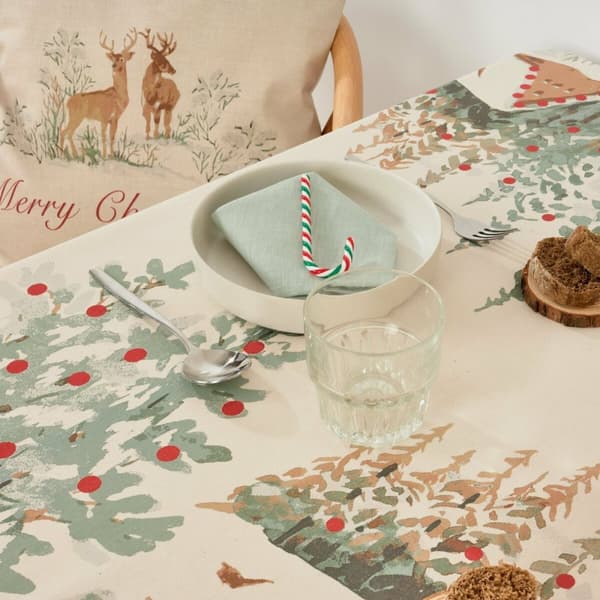 Antiflekk-duk Belum Christmas Deer Flerfarget