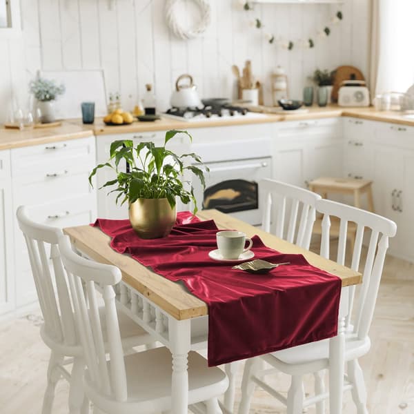 Dekorativ bordløber SOFT 40x180 fløjlsrød