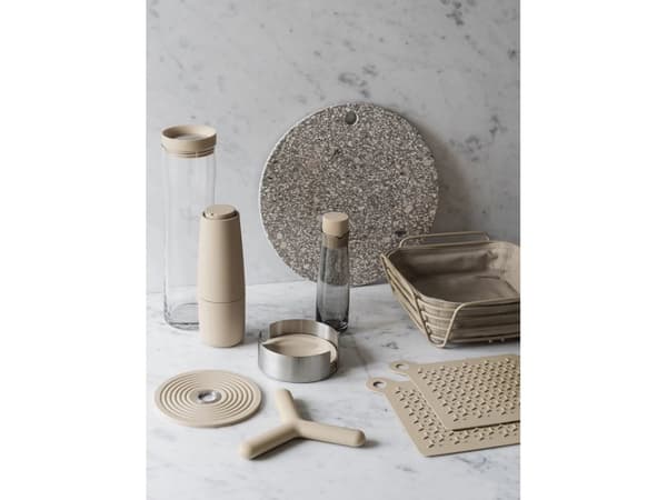 Blomus 64065, Rund, Silikon, Beige, Sølv, Monokromatisk, 11 cm, 4 cm