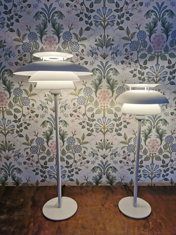 Bordslampa Flora Vit 55 cm - Eklunds Metall
