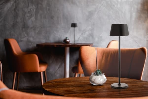 Securit® LED bordlampe GEORGINA, inkl. lynkoblings-ladekabel, sort