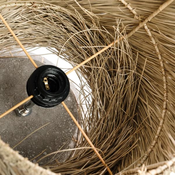 Lipsi Bordslampa - Naturlig Betong