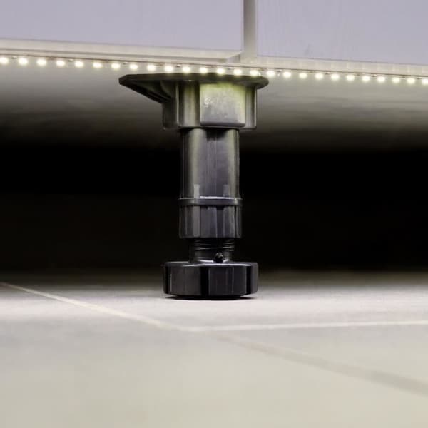 Emuca Ställbar fot för möbel, justerbar 98 - 140 mm, Plast, Svart, 4 ut.