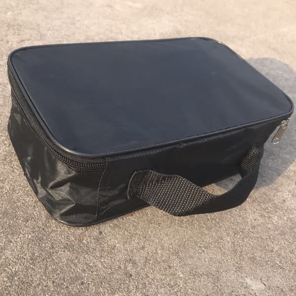 INF Portabelt pingisnätset med racketar och bollar