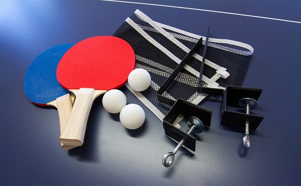 Bordtennisbord vikbart med tillbehör- Nät, racket och pingisbollar| MonsterShop