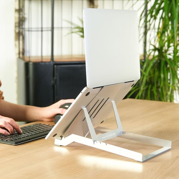 R-Go Riser Basic - Notebook-stativ - ergonomisk, foldbar og justerbar, AGR-certificeret, let Hylite Aluminum - 55,9 cm - 10" - 22" - Sølv