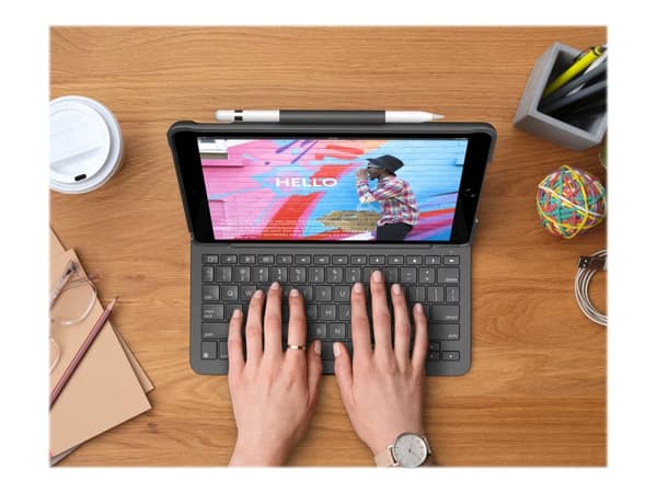 Logitech iPad 10,2″ Slim Folio med Nordiskt Tangentbord