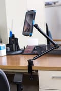 Miniatyrbild 3 av 4: Arkon - TAB802 - Robust surfplattahållare för skrivbord eller rullstol för iPad Air, iPad Pro, iPad 4, 3, 2