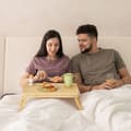 Miniatyrbild 3 av 6: Relaxdays Skrivbord för säng och soffbord för bärbar dator, i bambu, hopfällbar, höjd och lutning justerbar, natur