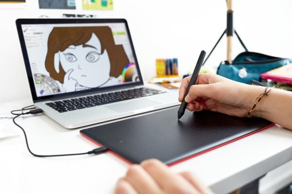 Graphic Tablet One by Wacom Medium, Black