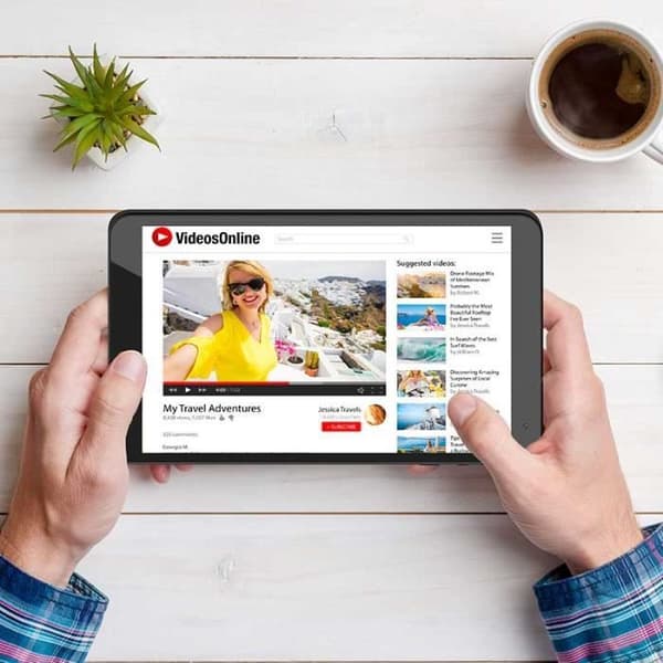 SHOP-STORY - LG13 THOMSON: Thomson Teo 8" Android 11 surfplatta - 2 GB RAM SSD - 32 GB svart + 64 Gb USB-nyckel