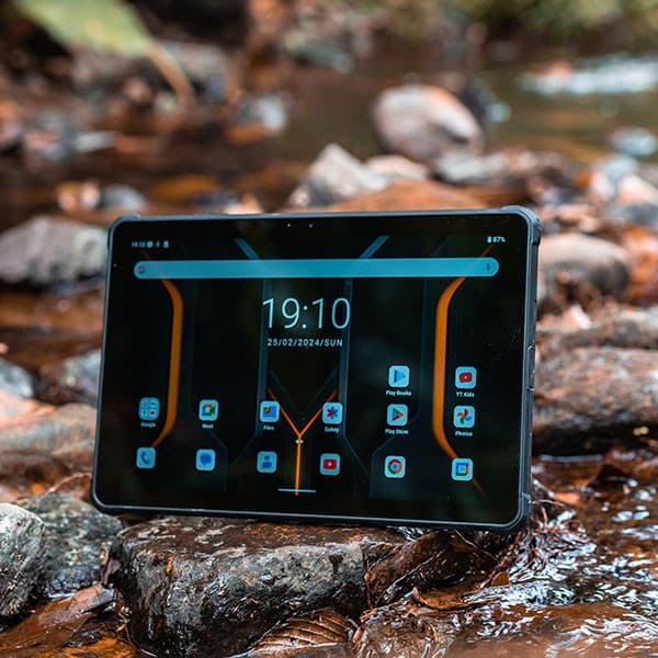 Oukitel RT8 veden- ja iskunkestävä tabletti