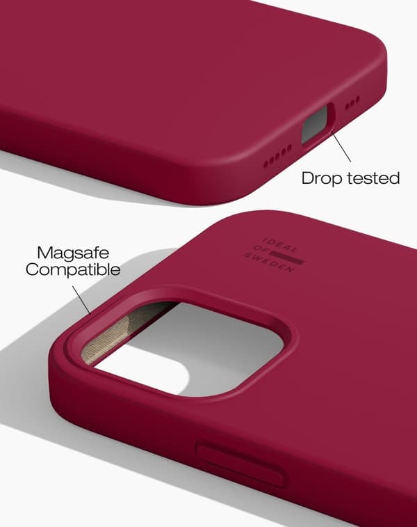 Silicone Case MagSafe iPhone 12 / 12 Pro Cranberry