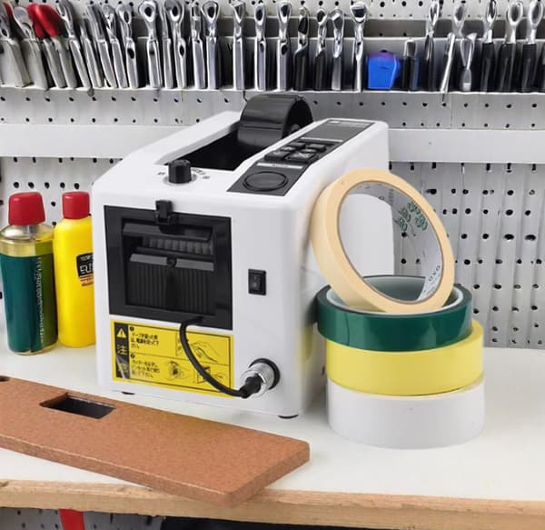 M-1000S Automatisk Tape Dispenser, Justerbar Længde 5-999mm, Bred Tape Kompatibilitet 7-50mm, Kompakt Design