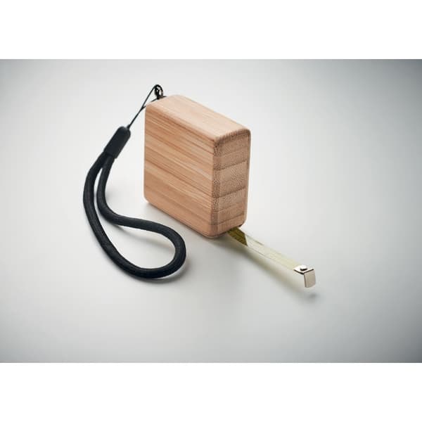 Måttband i bambu med handledsrem