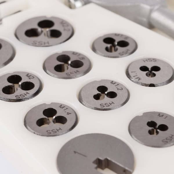 Bernstein Tools for Electronics 2-800 Gängskärningssats 31 delar