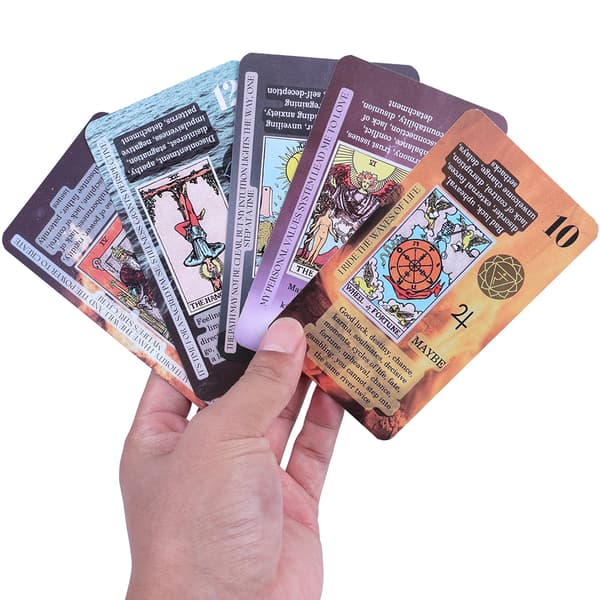 Tarotkort Witchy Cauldron med tydliga symboler och djupgående tolkningar