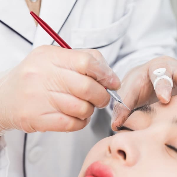 PENNSTICK för permanent makeup ÖGONBRYN 111