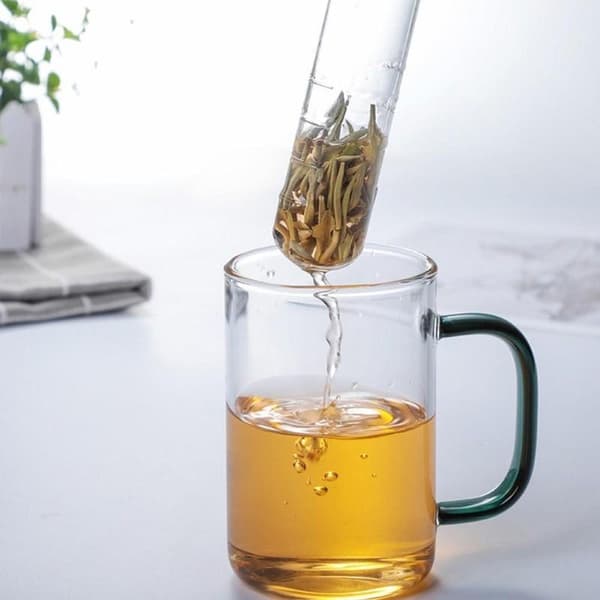 Smagfuld og elegant te infuser tea te-si i glas