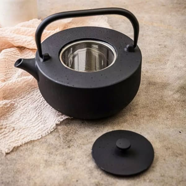 Støbejerns tekande 1,1 l med filter Kinghoff Kh-1844 Lumarko!