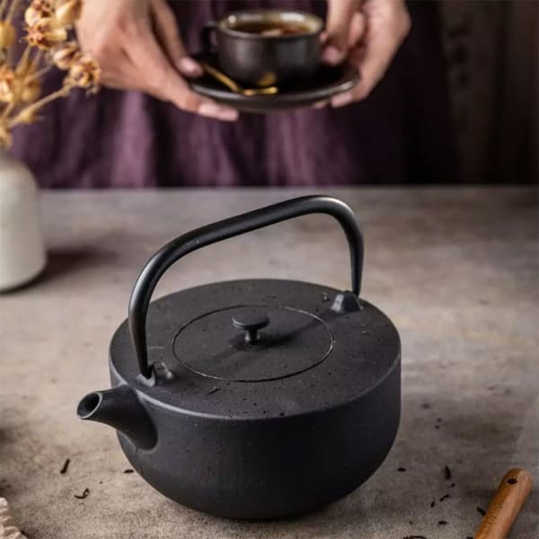 Støbejerns tekande 1,1 l med filter Kinghoff Kh-1844 Lumarko!