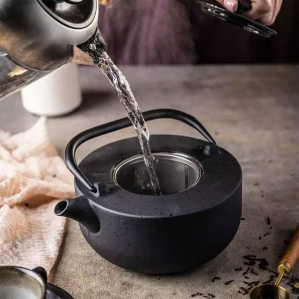 Støbejerns tekande 1,1 l med filter Kinghoff Kh-1844 Lumarko!
