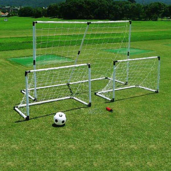 Set med 3 fotbollsmål + boll och pump