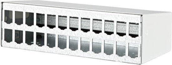 Metz Connect - Patch panelhus - overflademonterbar - Pure White, RAL 9010 - 24 porte (130861-2402-E)