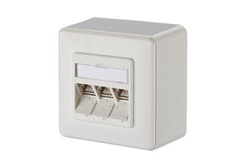 BTR 130B11D30002-E Datastik C6A modul 3 port 270° til overflademontering Pure White Hvid