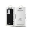 Pikkukuva 8 / 8: DKNY nestemäinen silikoninen pieni metallinen logo MagSafe - iPhone 15 Pro -kotelo (musta)