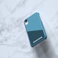 Pikkukuva 11 / 11: Nordic Elements Saeson Freja - iPhone XR -kangaskotelo (petroli)
