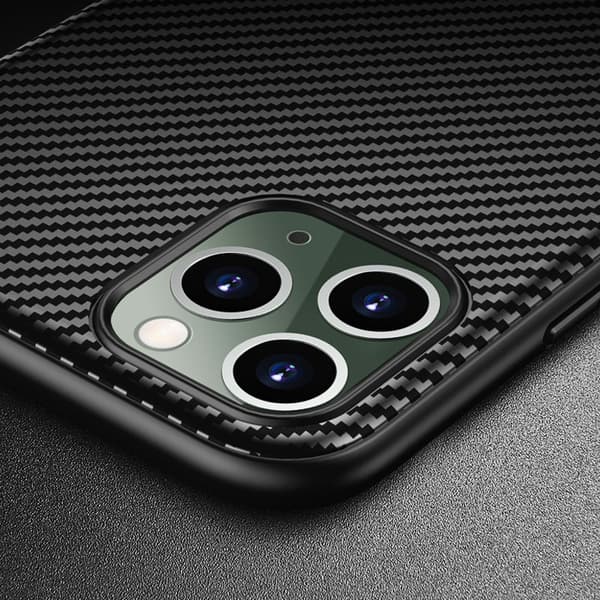 Crong Prestige Carbon -suojakuori - iPhone 11 Pro -kotelo (musta)