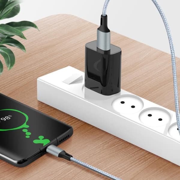 3-i-1 USB-kabel till USB-C Micro-USB och Lightning Quick Charge 2m flätad nylongrå