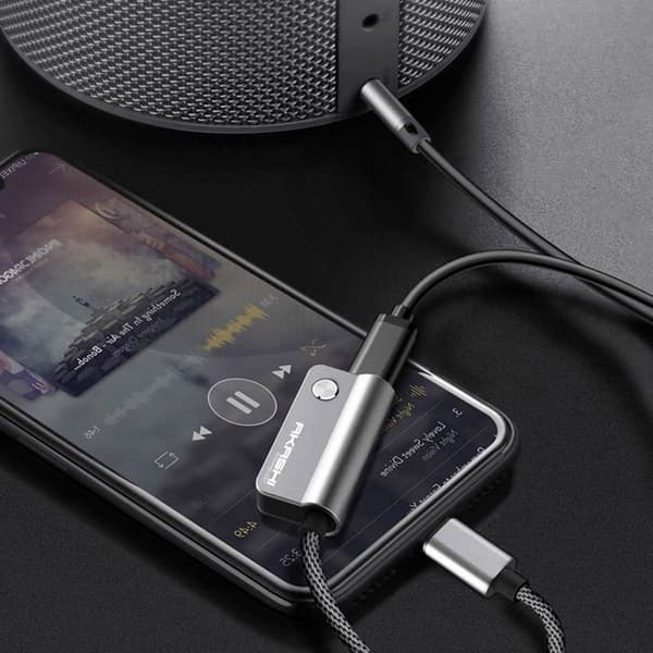 Lightning-adapter till Lightning iPhone/iPad/iPod Laddning + Ljud 14cm Akashi
