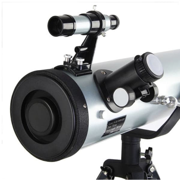 Skyoptikst teleskop, 76 mm åbning, 700 mm brændvidde, 210X forstørrelse