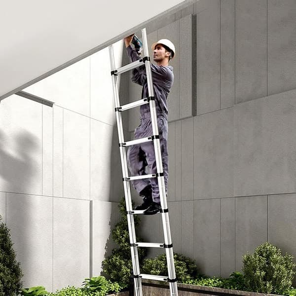 XMTECH 2,6M bärbar multifunktions teleskopstege i aluminium, maximal belastning: 150 kg - 9 stegpinnar, silver