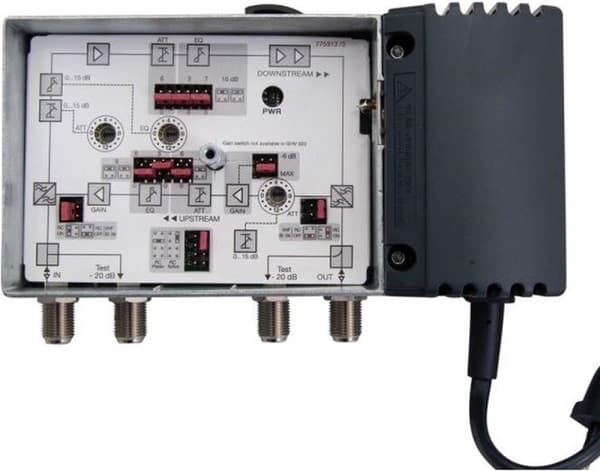 Triax T323166 Förstärkare 40 Db 1