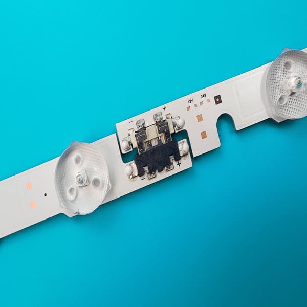 LED Baggrundsbelysning Strip, Kompatibel med Samsung UA55F6400AJXXR og UA55F6320AWXXC, D2GE-550SCB-R3 og D2GE-550SCA-R3