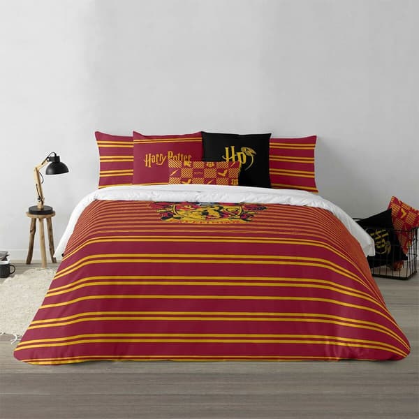 Play Fabrics Nordic Case Med Bomuldsknapper Til Gryffindor Shield 105 180x240 Cm Seng