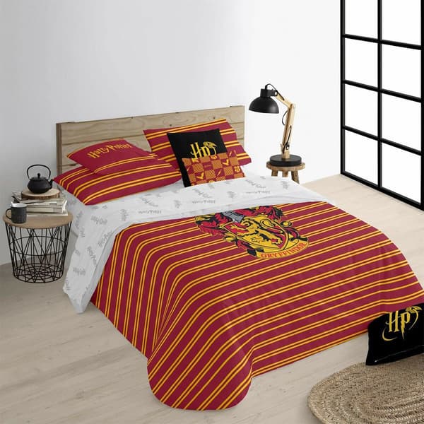 Play Fabrics Nordic Case Med Bomuldsknapper Til Gryffindor Shield 105 180x240 Cm Seng