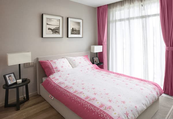 Bark sängkläder 160x200 mönster 137/1 Blommor Rosa och Vit med knappar 100% tjock bomull