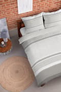 Miniatyrbillede 2 af 3: Flanell sengetøj 220x200 beige striber ornamenter 4520 B Flanell 2023
