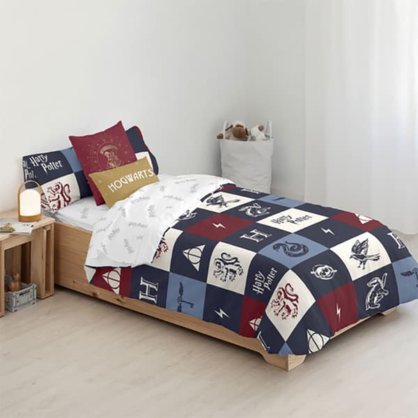 Play Fabrics Dynetæppe Med Knapper Hogwarts Plaid Til 90 Seng 155x220 Cm
