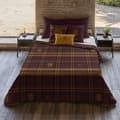 Miniatyrbillede 4 af 6: Play Fabrics Dynetæppe Med Knapper Gryffindor-billede Til 135/140 Seng 220x220 Cm