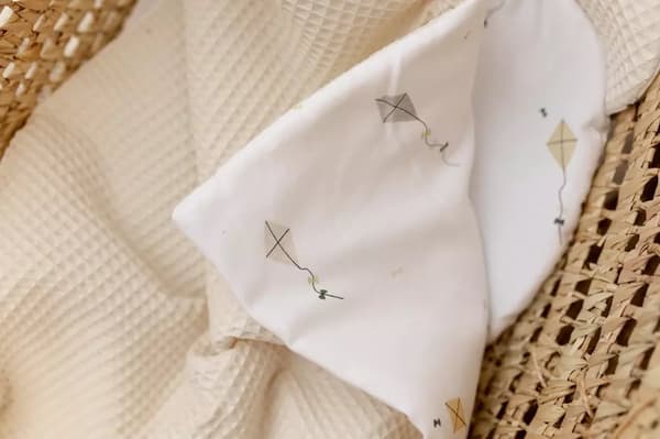 Baby Sängkläder Set 75x100 Drakar | Naturlig våffla