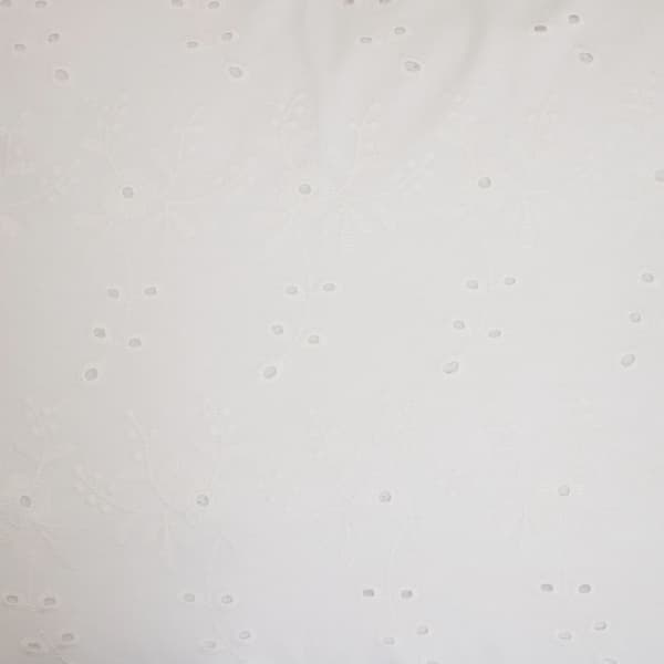 Sengetøj | LILITH | percale broderet hvid PREMIUM | 220x200 + 2*50x60cm | 880846