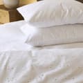 Miniatyrbillede 8 af 8: Sengetøj | LILITH | percale broderet hvid PREMIUM | 160x200 + 2*50x60cm | 880853